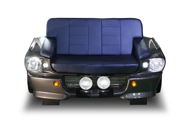 Фото из портфолио Диван из Ford Mustang – фотографии дизайна интерьеров на INMYROOM