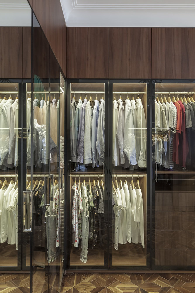 Фотография: Гардеробная в стиле Современный, Эклектика, Квартира, Проект недели, Москва, Монолитный дом, 4 и больше, Более 90 метров, #эксклюзивныепроекты, Инна Арбуа – фото на INMYROOM Фотография: Гардеробная в стиле Современный, Эклектика, Квартира, Проект недели, Москва, Монолитный дом, 4 и больше, Более 90 метров, #эксклюзивныепроекты, Инна Арбуа – фото на INMYROOM