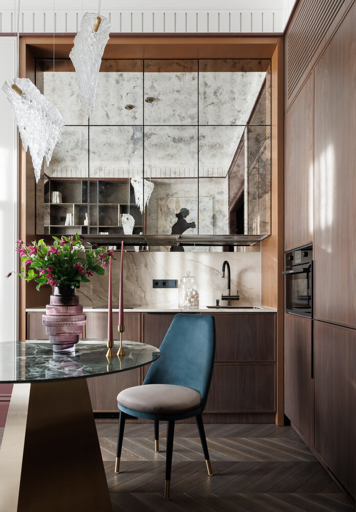 Фотография: Кухня и столовая в стиле Классический, Современный, Квартира, Проект дня, Санкт-Петербург, Кирпичный дом, 2 комнаты, 40-60 метров, Эксклюзивные проекты, современный с элементами неоклассики, AM|Interior studio – фото на INMYROOM Фотография: Кухня и столовая в стиле Классический, Современный, Квартира, Проект дня, Санкт-Петербург, Кирпичный дом, 2 комнаты, 40-60 метров, Эксклюзивные проекты, современный с элементами неоклассики, AM|Interior studio – фото на INMYROOM