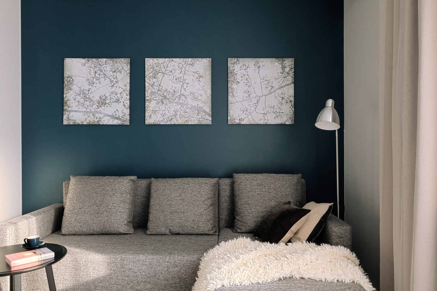 Фотография: Гостиная в стиле Современный, Квартира, Проект недели, Монолитный дом, 2 комнаты, 40-60 метров, Хабаровск, Анастасия Черкашина, ЖК «Шоколад» – фото на INMYROOM Фотография: Гостиная в стиле Современный, Квартира, Проект недели, Монолитный дом, 2 комнаты, 40-60 метров, Хабаровск, Анастасия Черкашина, ЖК «Шоколад» – фото на INMYROOM