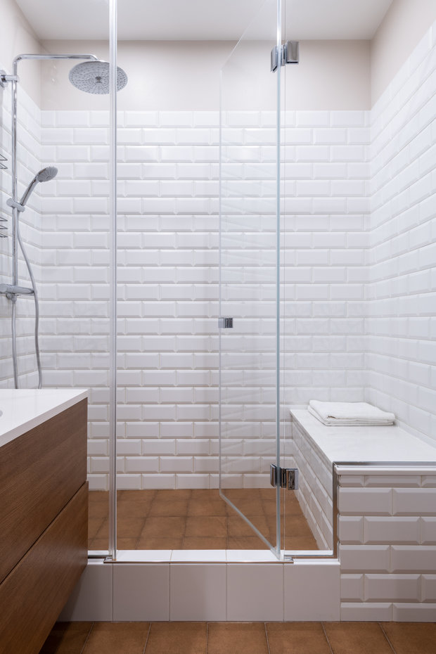 Фотография: Ванная в стиле Современный, Прованс и Кантри, Классический, Дом, Проект недели, Нахабино, 4 и больше, Более 90 метров, Вера Шеверденок, Roomba Interior – фото на INMYROOM