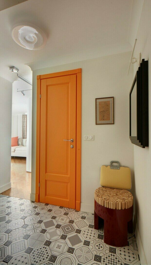 Фотография: Прихожая в стиле Скандинавский, Современный, Минимализм, Малогабаритная квартира, Квартира, Студия, Проект недели, Москва, Кирпичный дом, до 40 метров, Валентина Савескул, II 29-3 – фото на INMYROOM