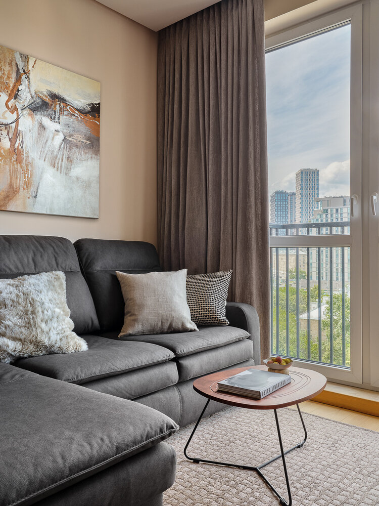 Фотография: Гостиная в стиле Современный, Квартира, Проект дня, Москва, 4 и больше, Более 90 метров, Наталья Шишкина – фото на INMYROOM