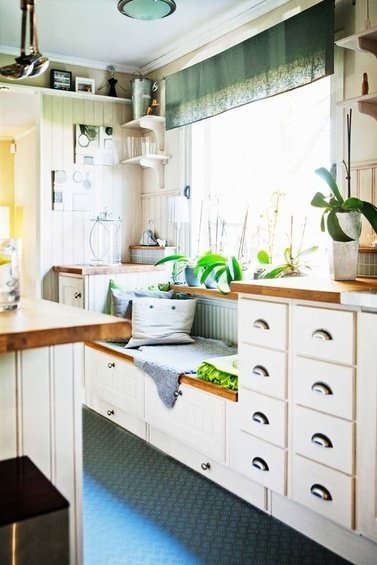 Фотография: Кухня и столовая в стиле Прованс и Кантри, Дом, Интерьер комнат – фото на INMYROOM