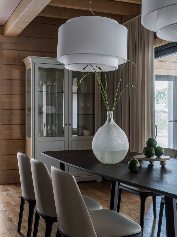 Фотография: Кухня и столовая в стиле Современный, Эко, Дом, Проект дня, Москва, Дом и дача, 4 и больше, Более 90 метров, минимализм с элементами современного дизайна, Филипп Черников, Юлия Долина – фото на INMYROOM