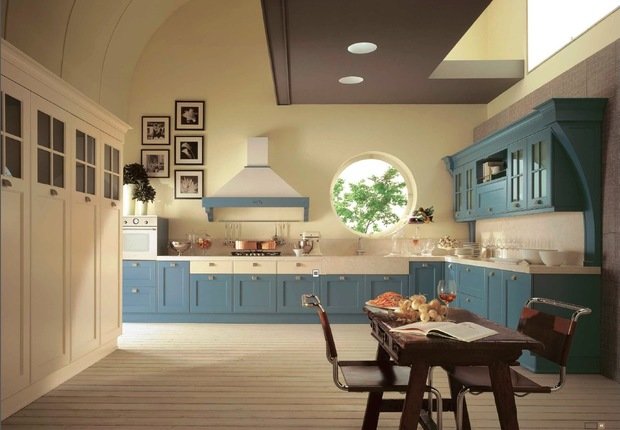 Фотография: Кухня и столовая в стиле Прованс и Кантри, Интерьер комнат – фото на INMYROOM