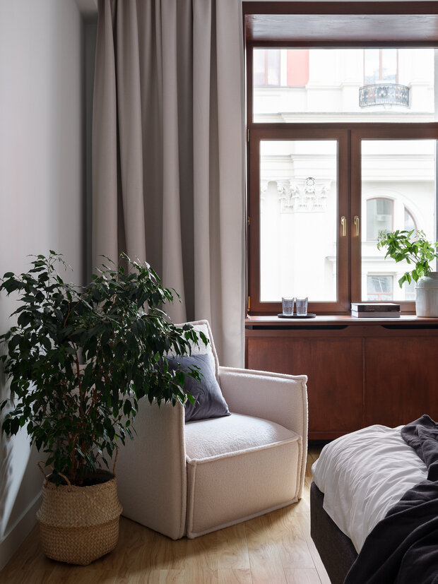 Фотография: Спальня в стиле Скандинавский, Современный, Минимализм, Квартира, Проект дня, Москва, Сталинка, Кирпичный дом, 2 комнаты, 40-60 метров, Sams.Interior, Анна Мальцева, Винтажный – фото на INMYROOM