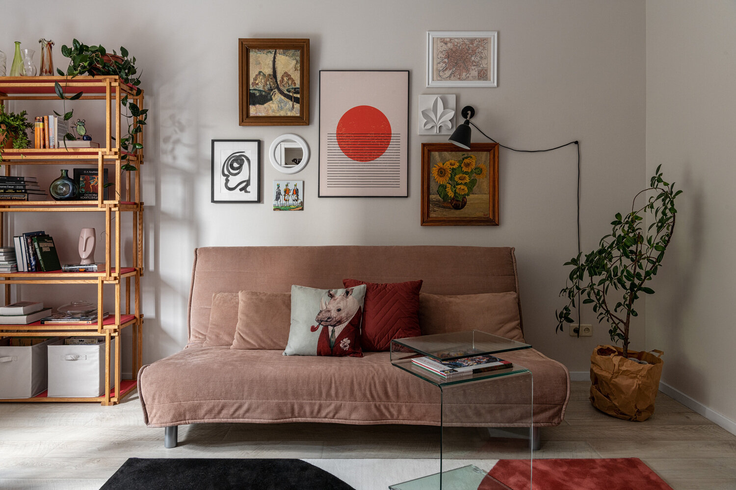 Фотография: Гостиная в стиле Современный, Эклектика, Квартира, Проект недели, Москва, Кирпичный дом, 2 комнаты, 60-90 метров, Петр Григораш – фото на INMYROOM Фотография: Гостиная в стиле Современный, Эклектика, Квартира, Проект недели, Москва, Кирпичный дом, 2 комнаты, 60-90 метров, Петр Григораш – фото на INMYROOM