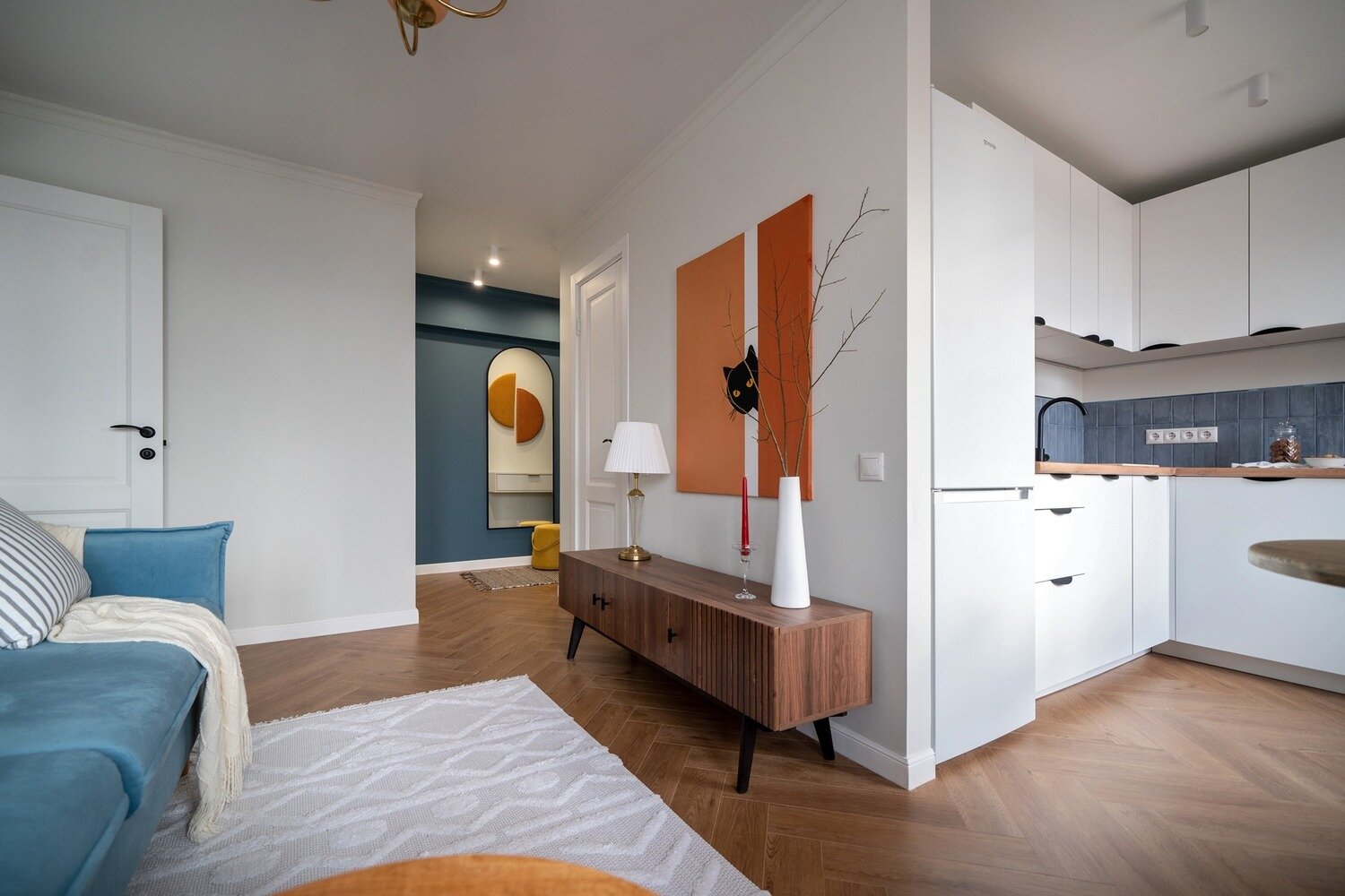 Фотография: Гостиная в стиле Скандинавский, Современный, Минимализм, Малогабаритная квартира, Квартира, Проект недели, Москва, Кирпичный дом, 2 комнаты, 40-60 метров, Винтажный, Frontstage, Наталья Короткова – фото на INMYROOM Фотография: Гостиная в стиле Скандинавский, Современный, Минимализм, Малогабаритная квартира, Квартира, Проект недели, Москва, Кирпичный дом, 2 комнаты, 40-60 метров, Винтажный, Frontstage, Наталья Короткова – фото на INMYROOM