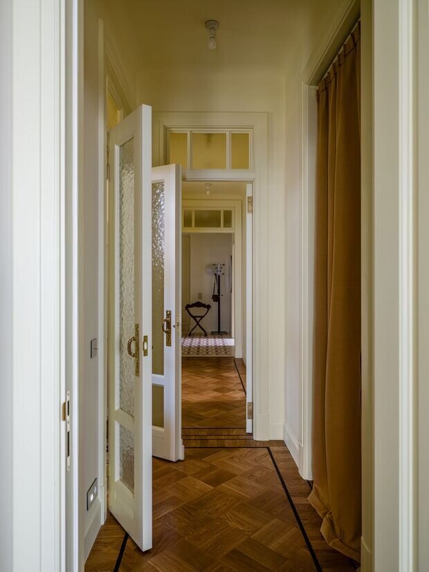 Фотография: Прихожая в стиле Классический, Современный, Эклектика, Винтажный, Квартира, Проект дня, Кирпичный дом, 3 комнаты, Более 90 метров, Елена Учаева – фото на INMYROOM