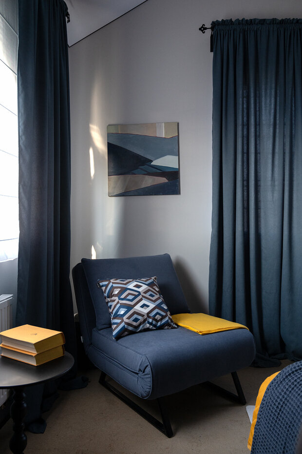 Фотография: Спальня в стиле Современный, Скандинавский, Дом, Проект дня, Дача, Дом и дача, Московская область, 4 и больше, Более 90 метров, Яна Алексеева – фото на INMYROOM