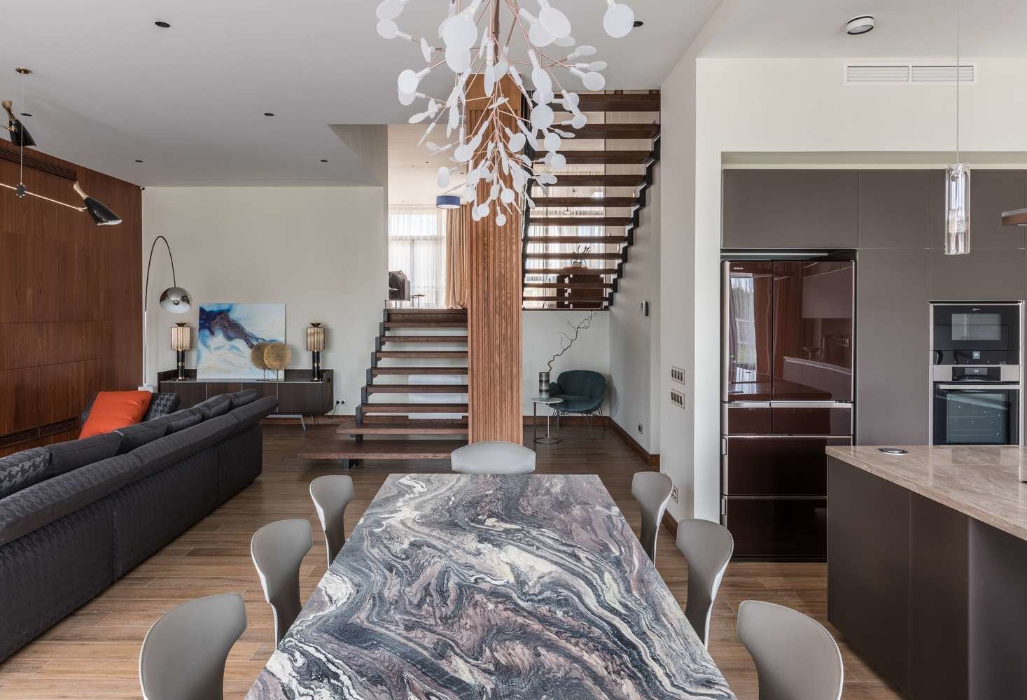 Фотография: Кухня и столовая в стиле Современный, Дом, Проект недели, Дом и дача, Московская область, Ольга Черненко, Кирпичный дом, 4 и больше, Более 90 метров, #эксклюзивныепроекты – фото на INMYROOM Фотография: Кухня и столовая в стиле Современный, Дом, Проект недели, Дом и дача, Московская область, Ольга Черненко, Кирпичный дом, 4 и больше, Более 90 метров, #эксклюзивныепроекты – фото на INMYROOM