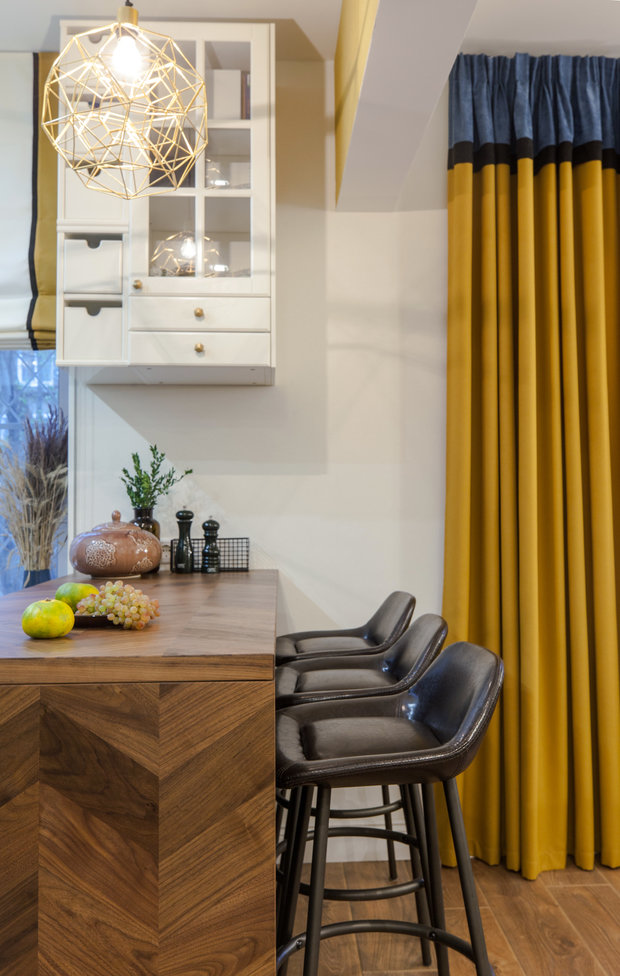 Фотография: Кухня и столовая в стиле Современный, Эклектика, Квартира, Проект недели, Москва, 4 и больше, 60-90 метров, Екатерина Усова – фото на INMYROOM