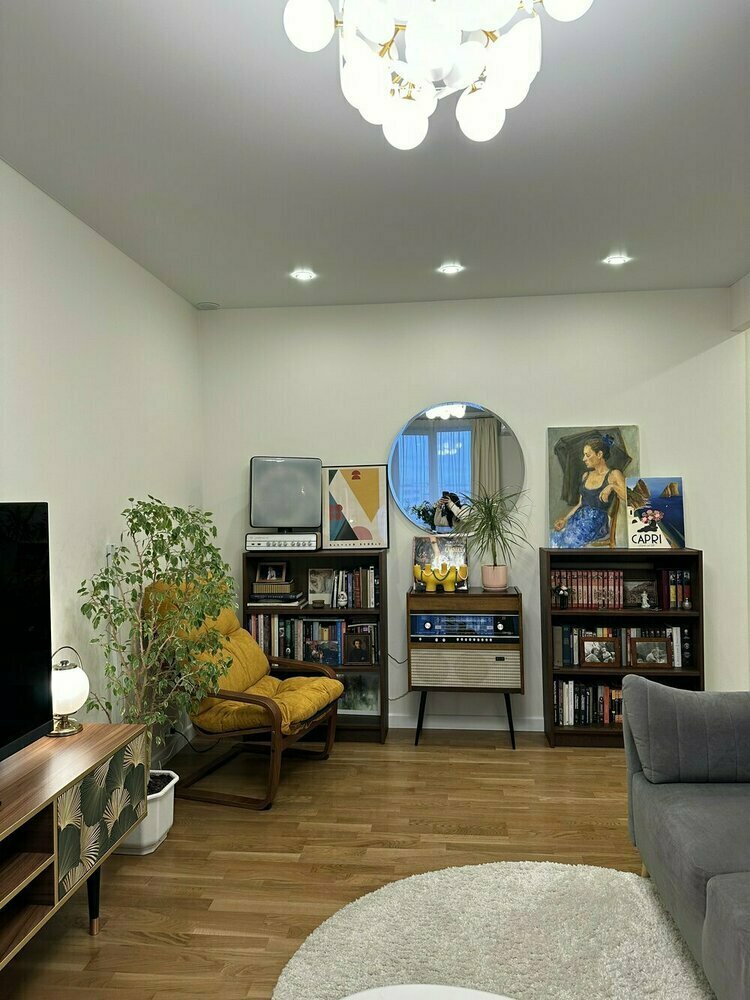 Фотография: в стиле , Квартира, Интерьер комнат, Интерьерный стиль, Дизайн интерьера, Переделка, перепланировка в брежневке, зонирование кухни в хрущевке, планировка узкой кухни в хрущевке, брежневка, интерьер брежневки, переделка хрущевки, Хрущевка, интерьер хрущевки, как обновить хрущевку, ванна в хрущёвке, кухня в хрущёвке, ремонт в хрущёвке – фото на INMYROOM