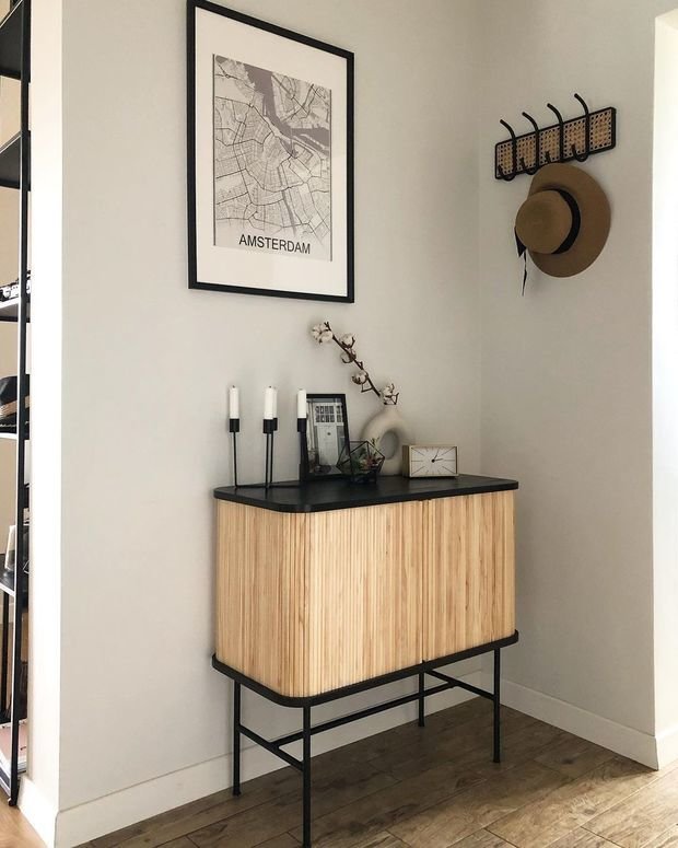 Фотография: Прихожая в стиле Скандинавский, Квартира, Проект дня, 3 комнаты – фото на INMYROOM