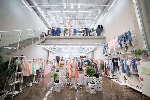 Фото из портфолио concept-store Opening в ТРК Галерея (СПБ) – фотографии дизайна интерьеров на InMyRoom.ru