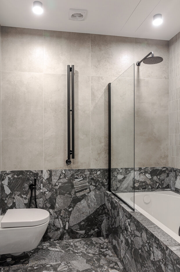 Фотография: Ванная в стиле Лофт, Современный, Минимализм, Квартира, Студия, Проект дня, Москва, Евгения Потапова, Антон Белов, 40-60 метров, ЖК «Loftec» – фото на INMYROOM