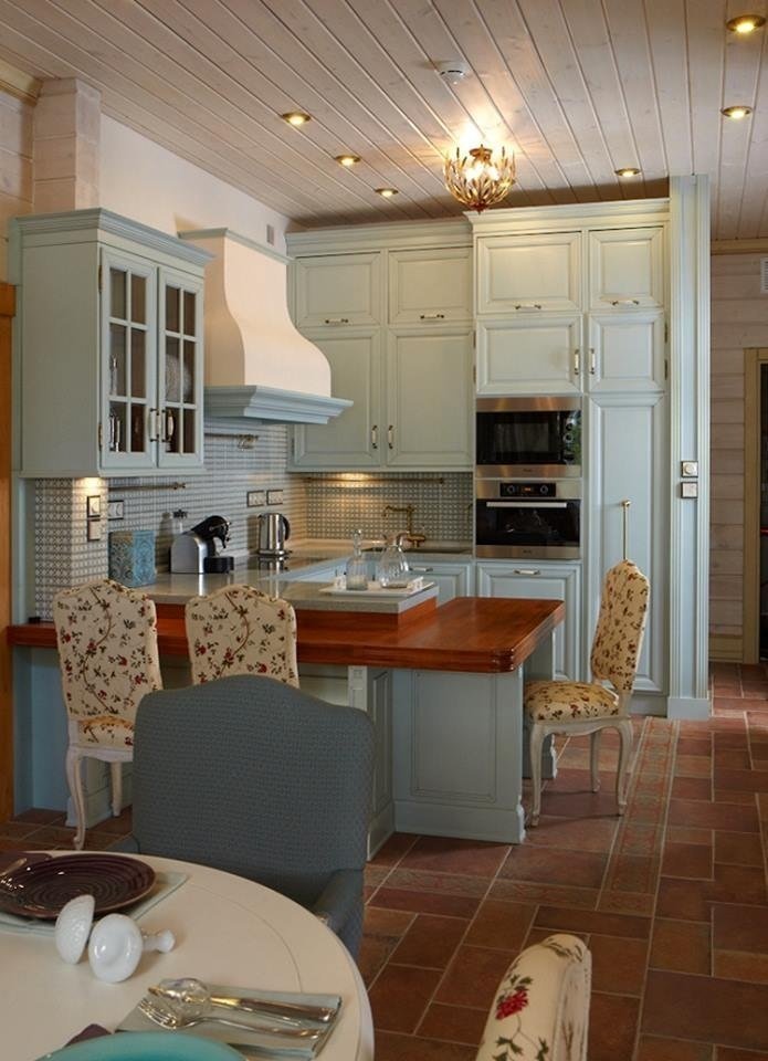 Фотография: Кухня и столовая в стиле Прованс и Кантри, Советы – фото на INMYROOM Фотография: Кухня и столовая в стиле Прованс и Кантри, Советы – фото на INMYROOM