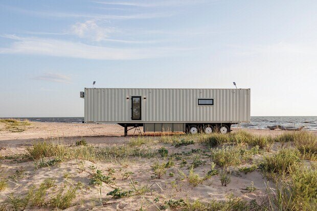 Проект самого дома реализован компанией Lab House.