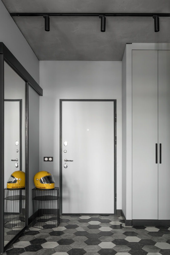 Фотография: Прихожая в стиле Лофт, Минимализм, Квартира, Студия, Проект недели, Москва, 1 комната, до 40 метров, 40-60 метров, Влада Загайнова – фото на INMYROOM