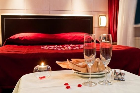 Фотография: Спальня в стиле Современный, Декор интерьера, DIY, Праздник, День святого Валентина – фото на INMYROOM