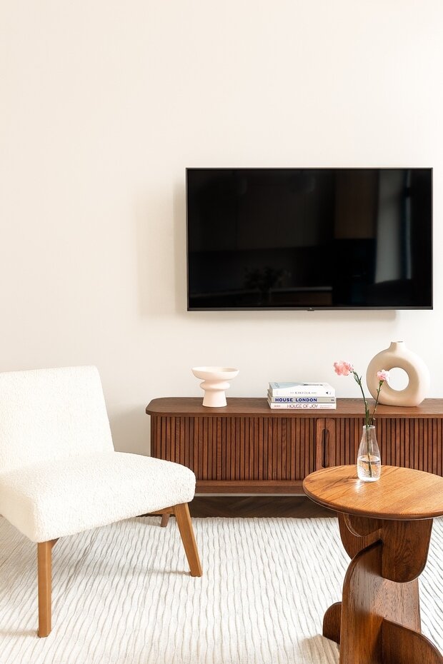 Фотография: Гостиная в стиле Современный, Эко, Квартира, Проект недели, Сталинка, Казахстан, Кирпичный дом, 4 и больше, Более 90 метров, Алматы, FM Interiors, Фариз Мамедов – фото на INMYROOM