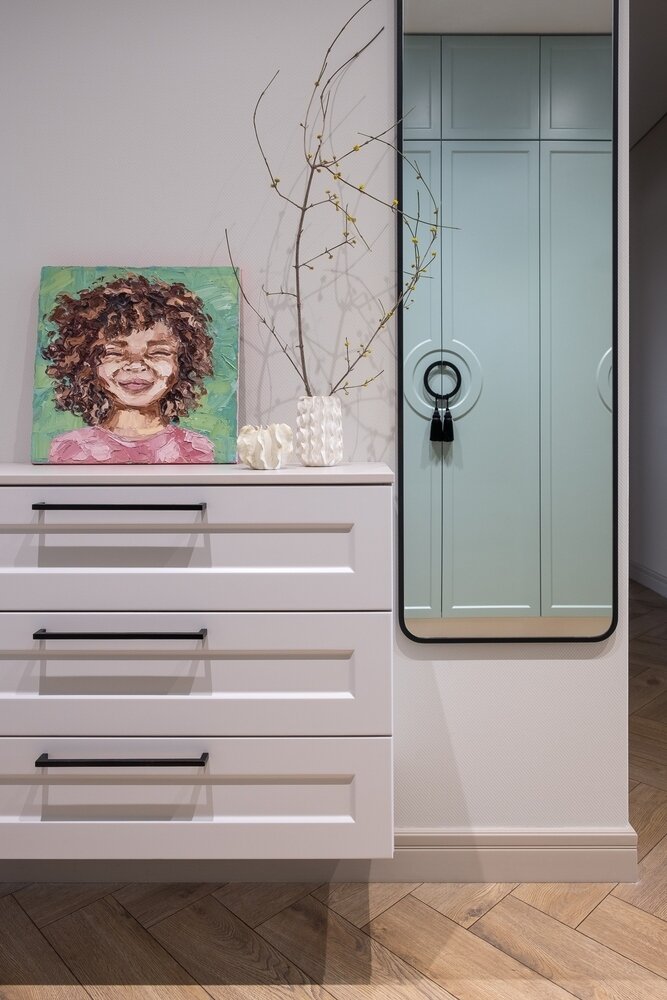 Фотография: Прихожая в стиле Современный, Квартира, Проект недели, Ростов-на-Дону, 4 и больше, Более 90 метров, Монолитно-кирпичный, Koko design – фото на INMYROOM Фотография: Прихожая в стиле Современный, Квартира, Проект недели, Ростов-на-Дону, 4 и больше, Более 90 метров, Монолитно-кирпичный, Koko design – фото на INMYROOM