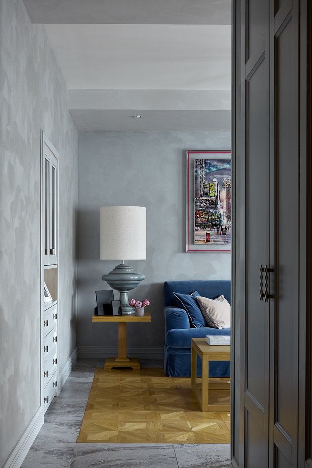 Фотография: Гостиная в стиле Классический, Современный, Квартира, Проект дня, Москва, 3 комнаты, 60-90 метров, Варвара Шабельникова – фото на INMYROOM