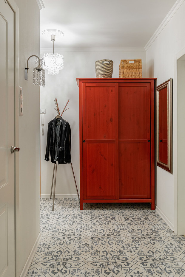 Фотография: Прихожая в стиле Скандинавский, Эклектика, Квартира, Проект недели, Красногорск, 1 комната, до 40 метров, Ирина Очирова – фото на INMYROOM