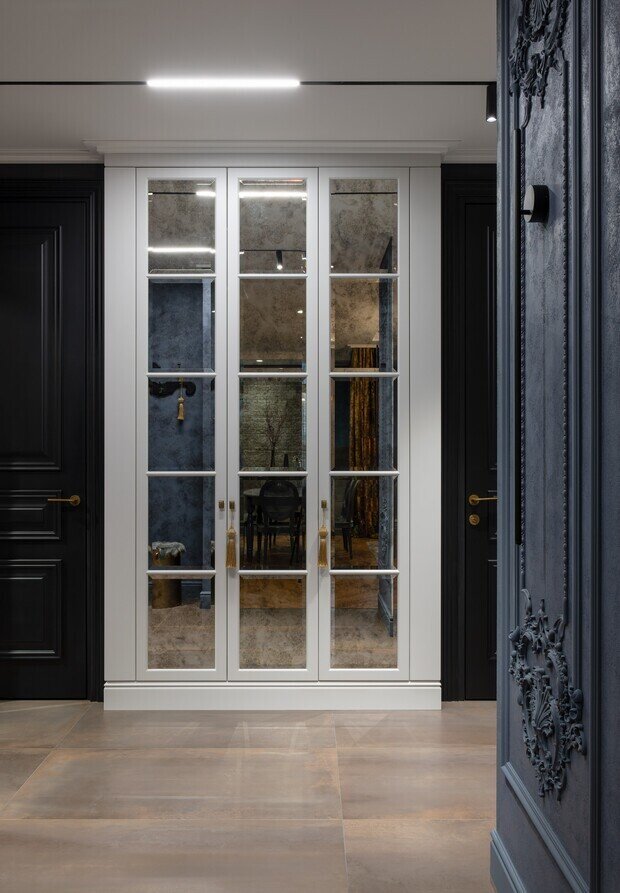 Фотография: Прихожая в стиле Классический, Эклектика, Квартира, Проект дня, Калининград, Кирпичный дом, 2 комнаты, 60-90 метров, минимализм, современный, дизайн интерьера фото – фото на INMYROOM