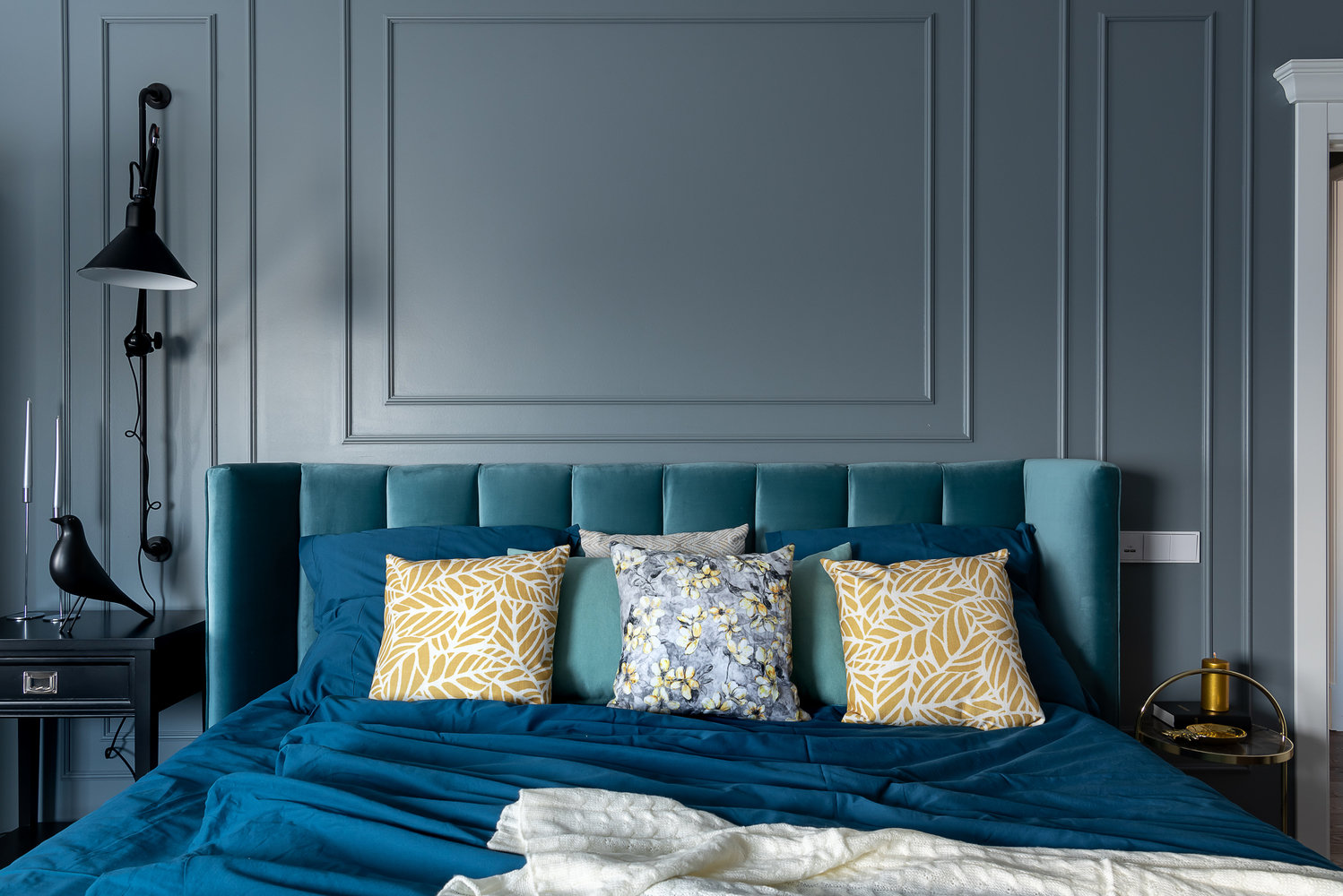 Фотография: Спальня в стиле Классический, Современный, Квартира, Проект недели, 3 комнаты, 60-90 метров, Владивосток, Елена Теплова – фото на INMYROOM Фотография: Спальня в стиле Классический, Современный, Квартира, Проект недели, 3 комнаты, 60-90 метров, Владивосток, Елена Теплова – фото на INMYROOM