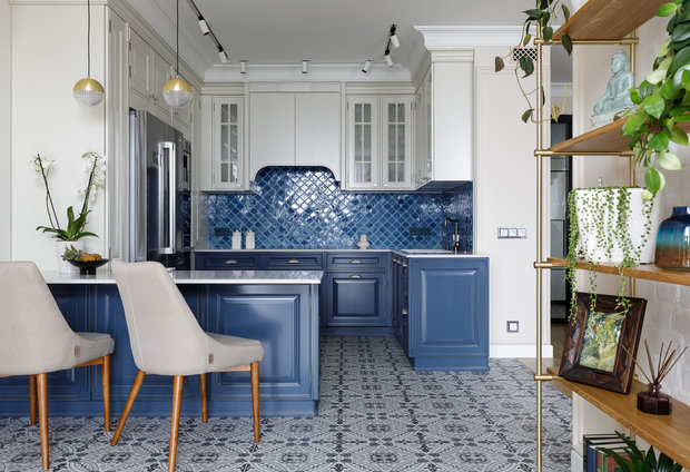 Фотография: Кухня и столовая в стиле Классический, Современный, Эклектика, Квартира, Проект недели, Санкт-Петербург, 4 и больше, Более 90 метров, Маргарита Сивухина – фото на INMYROOM