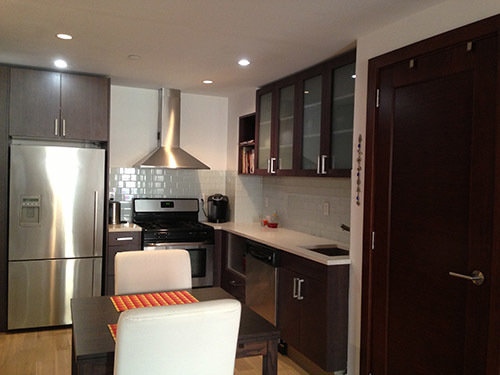 Фотография: Кухня и столовая в стиле Современный, Гостиная, Скандинавский, Декор интерьера, Малогабаритная квартира, Студия, США, Планировки, Аксессуары, Декор, Прочее, Минимализм, Переделка – фото на INMYROOM Фотография: Кухня и столовая в стиле Современный, Гостиная, Скандинавский, Декор интерьера, Малогабаритная квартира, Студия, США, Планировки, Аксессуары, Декор, Прочее, Минимализм, Переделка – фото на INMYROOM