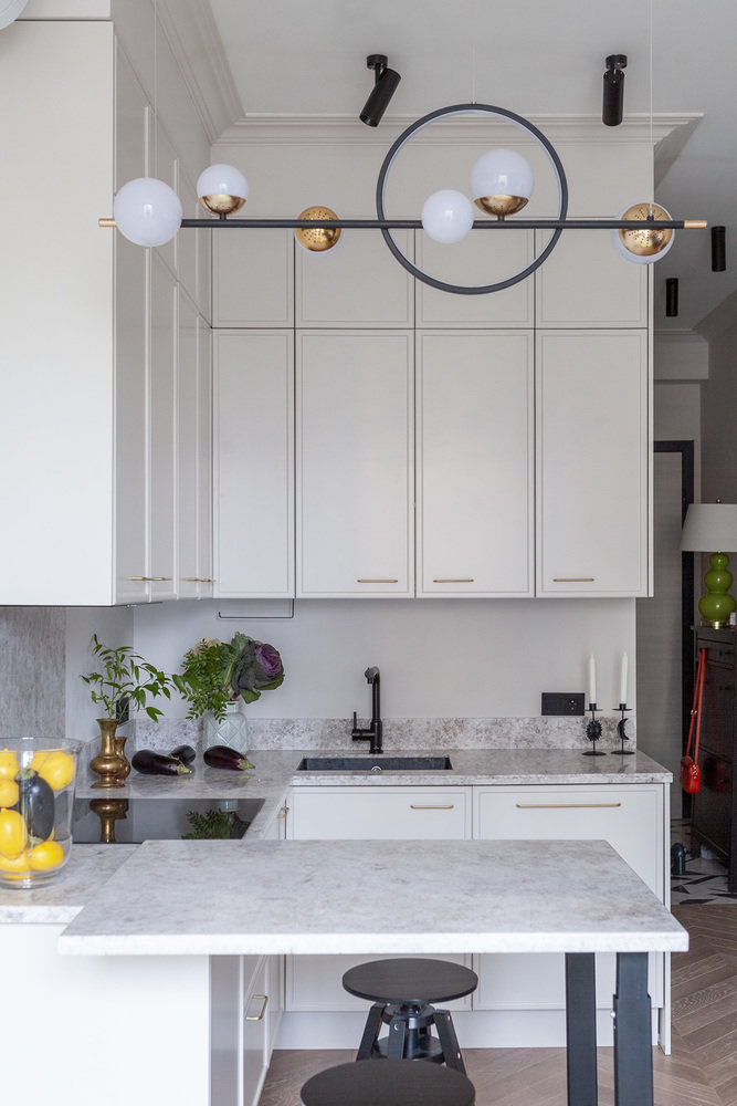 Фотография: Кухня и столовая в стиле Современный, Квартира, Проект недели, Москва, 4 и больше, 60-90 метров, Рада Кобук, Варя Шалито – фото на INMYROOM Фотография: Кухня и столовая в стиле Современный, Квартира, Проект недели, Москва, 4 и больше, 60-90 метров, Рада Кобук, Варя Шалито – фото на INMYROOM