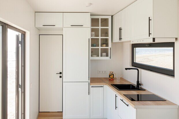 Фотография: Кухня и столовая в стиле Современный, Минимализм, Малогабаритная квартира, Дом, Проект дня, Дом и дача, Краснодар, 2 комнаты, до 40 метров, современный с элементами минимализма и скандинавского стиля, Мария Шишова – фото на INMYROOM