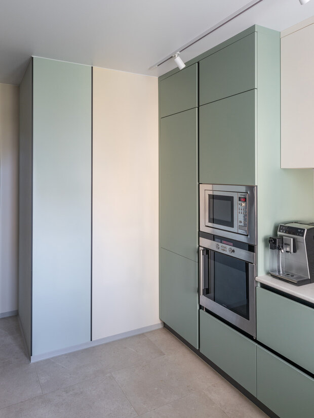 Фотография: Кухня и столовая в стиле Современный, Минимализм, Квартира, Проект дня, Самара, Кирпичный дом, 3 комнаты, 60-90 метров, Екатерина Коталевская – фото на INMYROOM