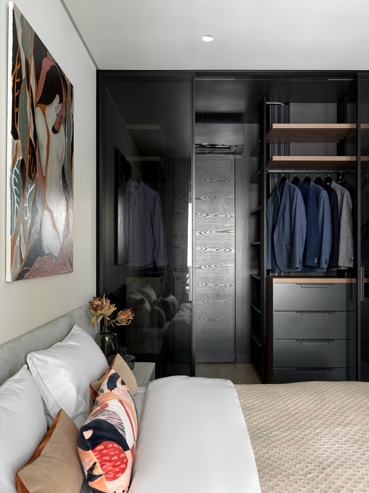 Фотография: Спальня в стиле Современный, Квартира, Проект недели, Москва, 4 и больше, Более 90 метров, ТУДА – фото на INMYROOM Фотография: Спальня в стиле Современный, Квартира, Проект недели, Москва, 4 и больше, Более 90 метров, ТУДА – фото на INMYROOM