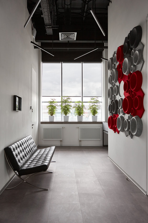 Фото из портфолио Геометрия пространства для офиса – фотографии дизайна интерьеров на INMYROOM