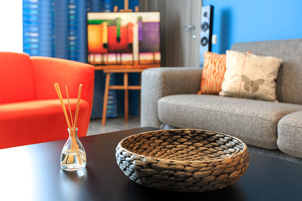 Фото из портфолио Оранжевое с синим – фотографии дизайна интерьеров на INMYROOM