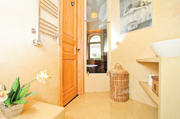 Фотография: Ванная в стиле Восточный, Лофт, Декор интерьера, Дом, Дома и квартиры, Стена – фото на INMYROOM