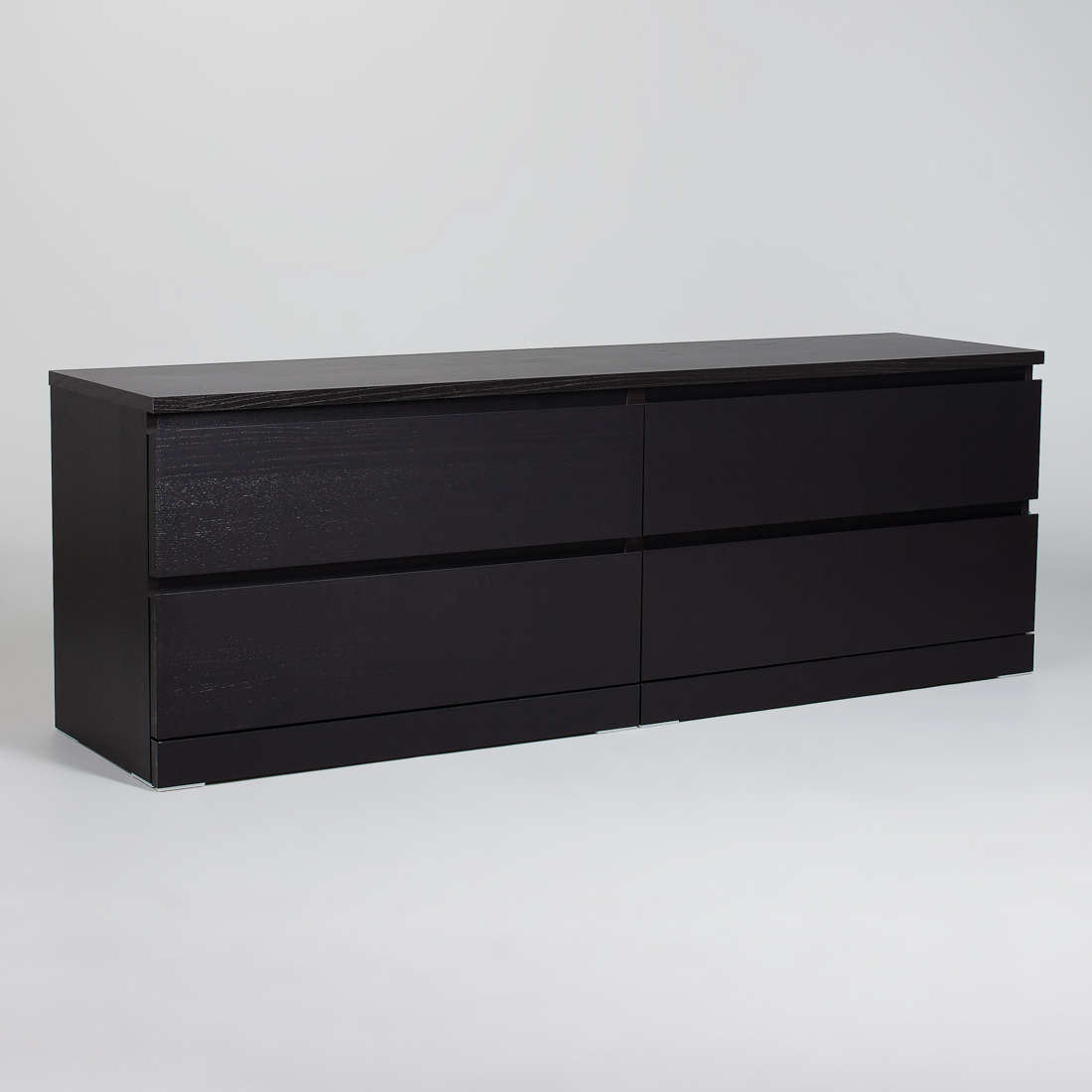 Комод Варма низкий с четырьмя выдвижными ящиками черного цвета