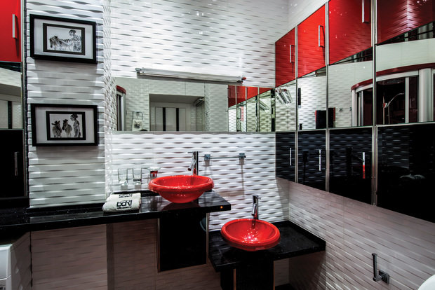 Фотография: Ванная в стиле Хай-тек, Квартира, Дома и квартиры, Интерьеры звезд, Проект недели, Москва – фото на INMYROOM