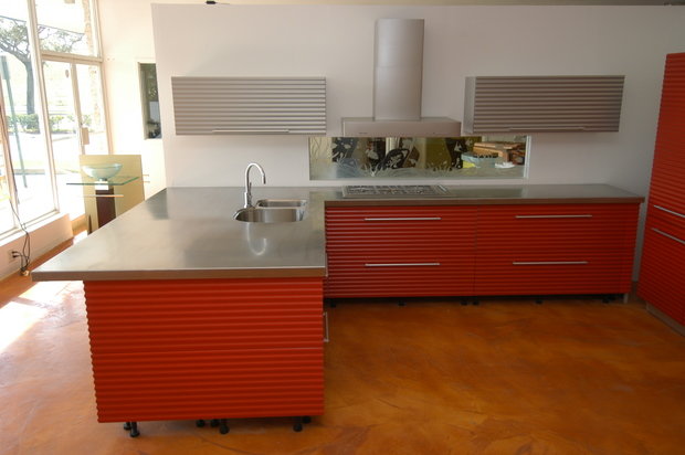 Фотография: Кухня и столовая в стиле Современный, Хай-тек, Интерьер комнат, Тема месяца – фото на INMYROOM