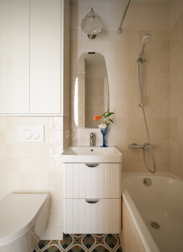 Фотография: Ванная в стиле Современный, Малогабаритная квартира, Квартира, Проект дня, Москва, Хамовники, Хрущевка, 2 комнаты, 40-60 метров, Анастасия Заркуа – фото на INMYROOM