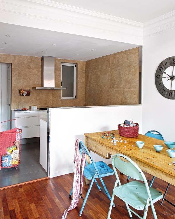 Фотография: Кухня и столовая в стиле Прованс и Кантри, Скандинавский, Современный, Эклектика, Гостиная, Декор интерьера, Интерьер комнат, Цвет в интерьере, Проект недели, Стены – фото на INMYROOM