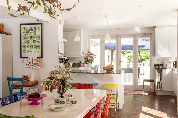 Фотография: Кухня и столовая в стиле Прованс и Кантри, Скандинавский, Современный, Эклектика, Декор интерьера, Интерьер комнат, Цвет в интерьере, Проект недели, Стены, Тема месяца – фото на INMYROOM