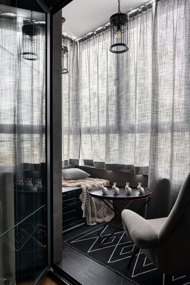 Фотография: Балкон в стиле Классический, Эклектика, Квартира, Проект дня, Калининград, Кирпичный дом, 2 комнаты, 60-90 метров, минимализм, современный, дизайн интерьера фото – фото на INMYROOM