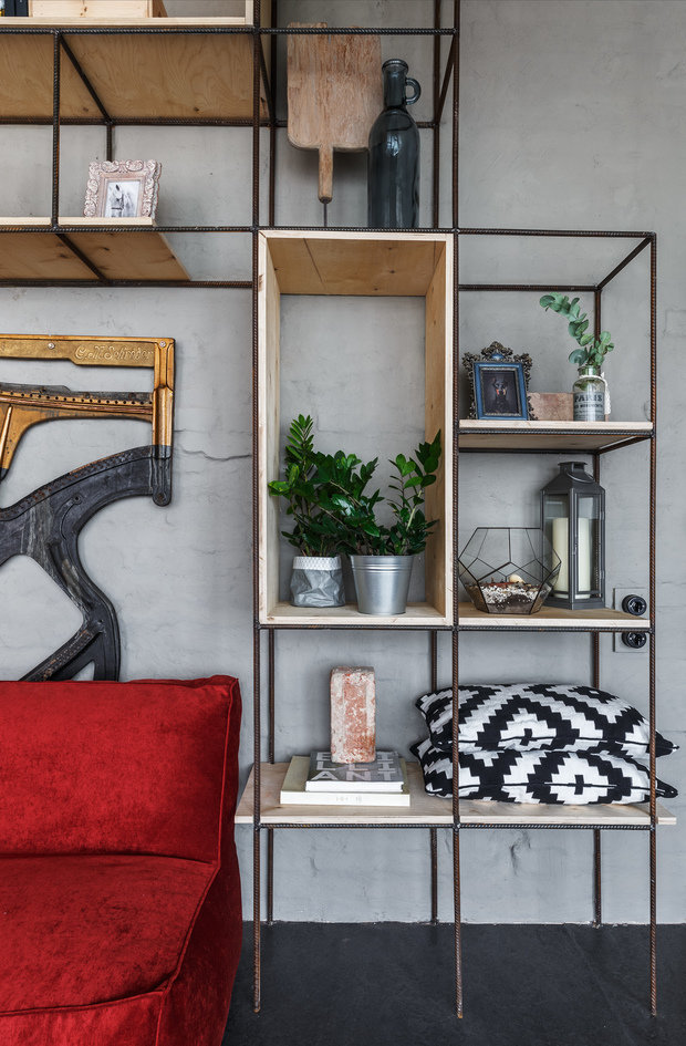 Фотография: Гостиная в стиле Лофт, Эклектика, Квартира, Проект недели, Санкт-Петербург, Макс Жуков, Виктор Штефан, Кирпичный дом, ToTaste Studio, 4 и больше, Более 90 метров – фото на INMYROOM
