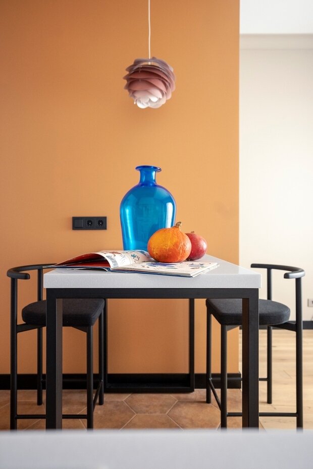 Фотография: Кухня и столовая в стиле Современный, Минимализм, Квартира, Проект недели, Москва, Монолитный дом, 2 комнаты, 40-60 метров, Марина Членова – фото на INMYROOM