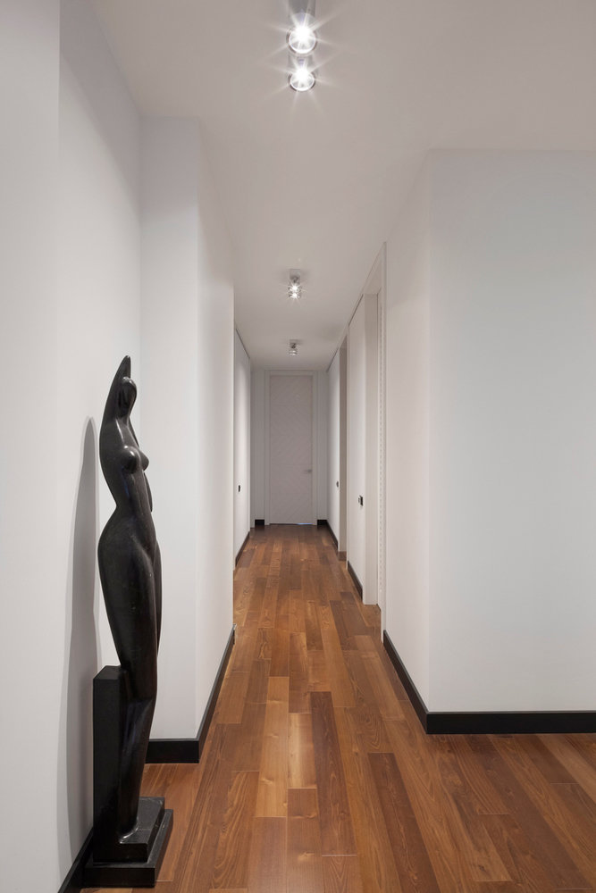 Фотография: Прихожая в стиле Минимализм, Современный, Квартира, Украина, Планировки, Аксессуары, Miele, Modular, Vitra, Мебель и свет, Белый, Проект недели, Черный, Зеленый, Бежевый, Серый, Коричневый, Киев, SLV, ИКЕА, Vibia, Benjamin Moore, Gessi, Wheitzer Parkett, Настя Антонюк, Atelier Areti, Jielde, META, Saba, Blanco, А-III, белый минимализм в Киеве, квартира-галерея – фото на INMYROOM Фотография: Прихожая в стиле Минимализм, Современный, Квартира, Украина, Планировки, Аксессуары, Miele, Modular, Vitra, Мебель и свет, Белый, Проект недели, Черный, Зеленый, Бежевый, Серый, Коричневый, Киев, SLV, ИКЕА, Vibia, Benjamin Moore, Gessi, Wheitzer Parkett, Настя Антонюк, Atelier Areti, Jielde, META, Saba, Blanco, А-III, белый минимализм в Киеве, квартира-галерея – фото на INMYROOM